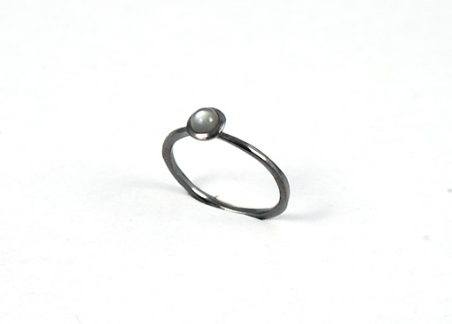 Bild von Mondstein grau Cab. 4mm Ring