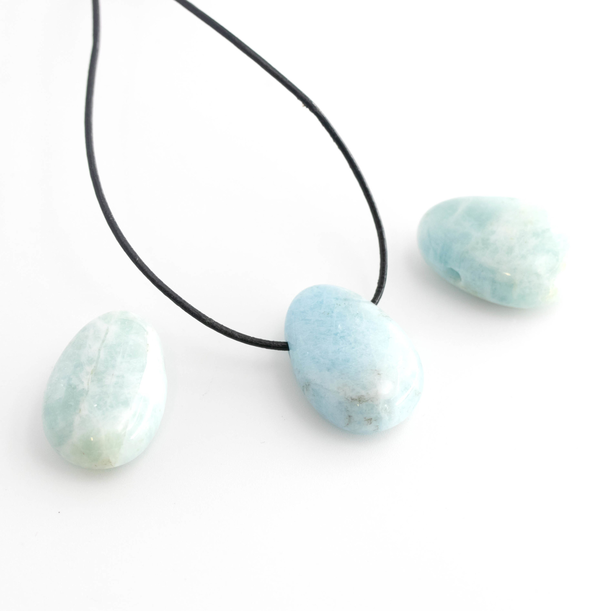 Bild von Aquamarin Nugget-Tropfen 20x30mm mit 3mm Loch Anhänger 