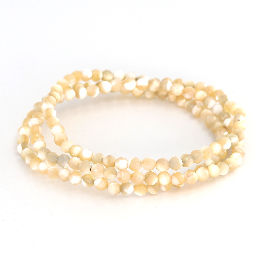 Madreperla sfaccettata. Bracciale di perline tonde da 4 mm
