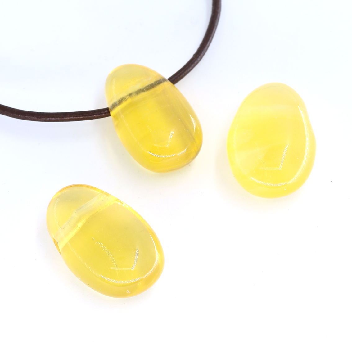 Bild von Fluorit (gelb) Nugget-Tropfen 20x30mm mit 3mm Loch Anhänger 1