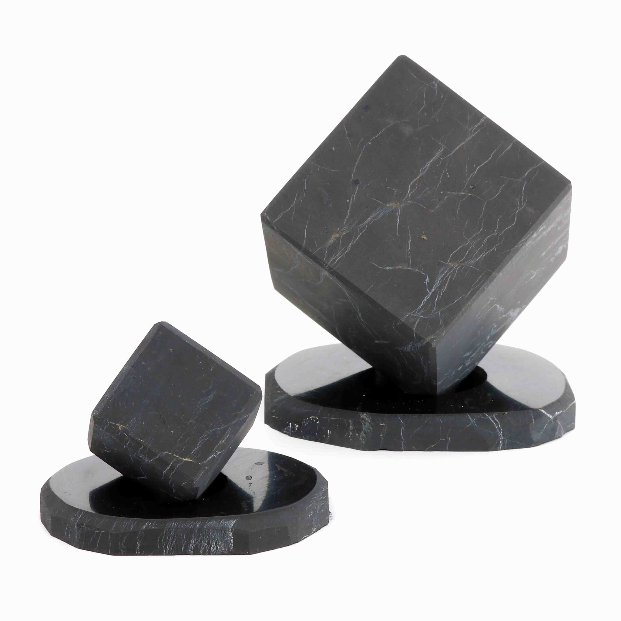 Bild von Schungit Würfel (matt)