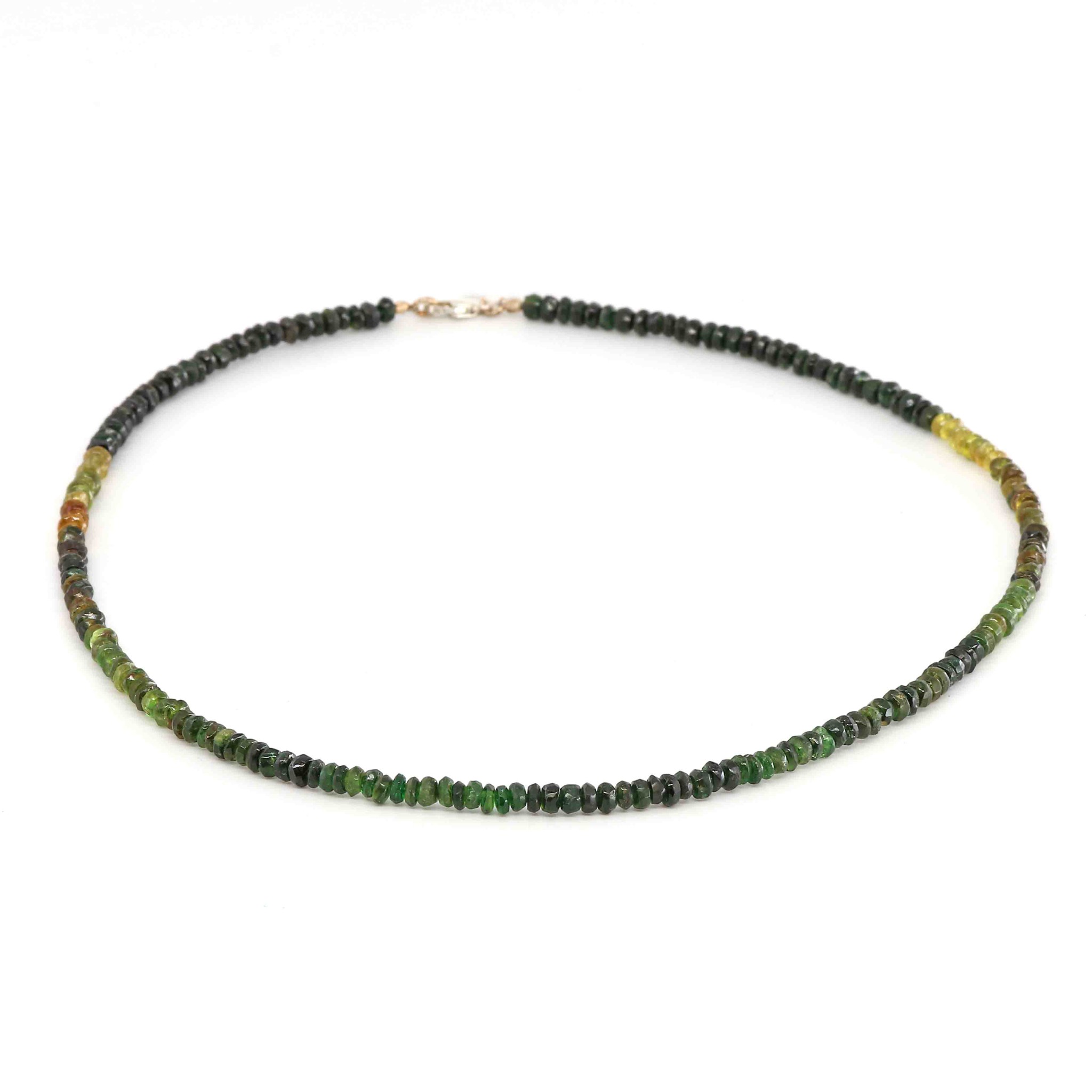 Bild von Turmalin farbig fac. Button  5mm Halskette mit Silberverschluss