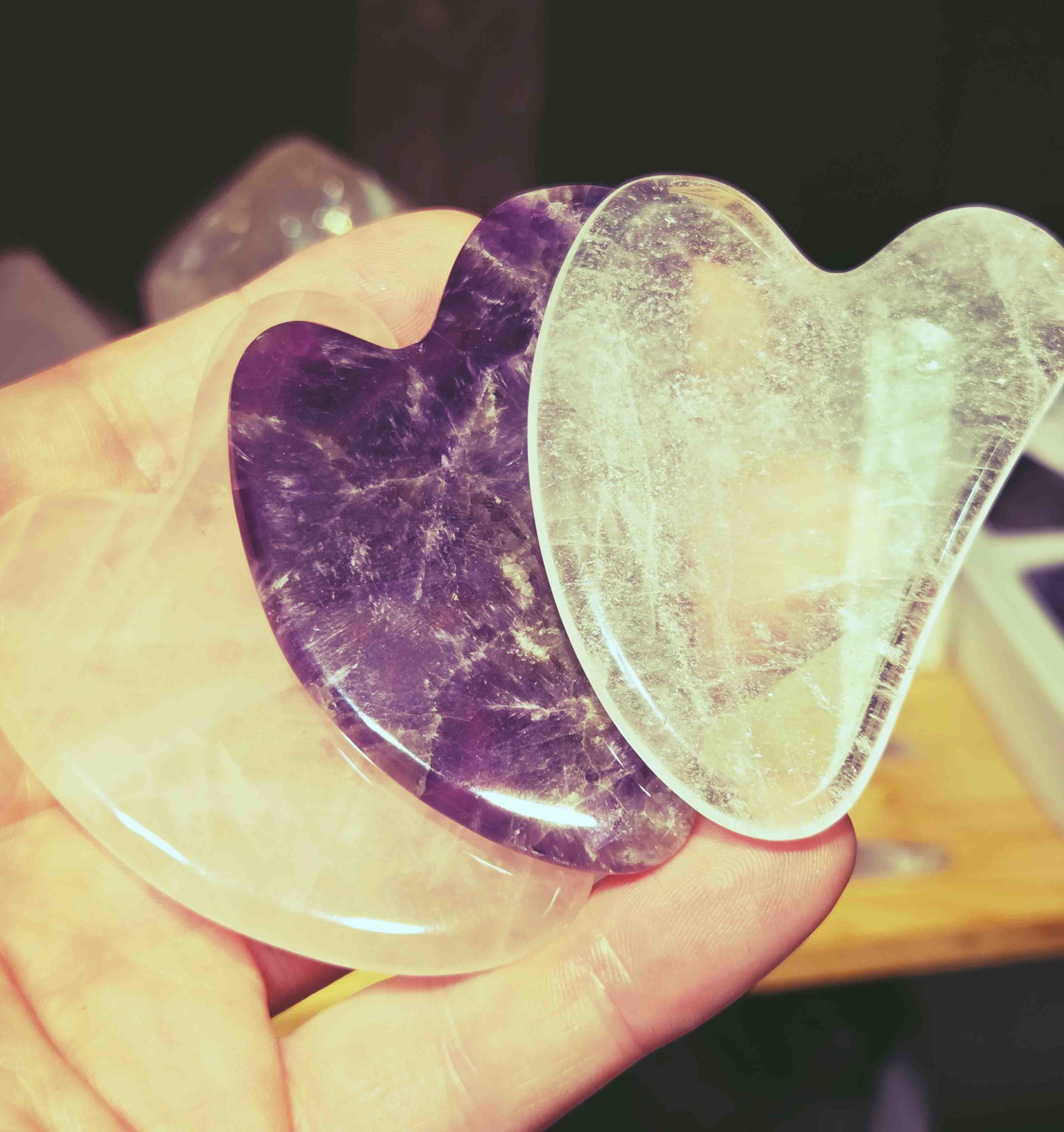 Bild von Bergkristall Gua Sha Massage Form 8x5cm