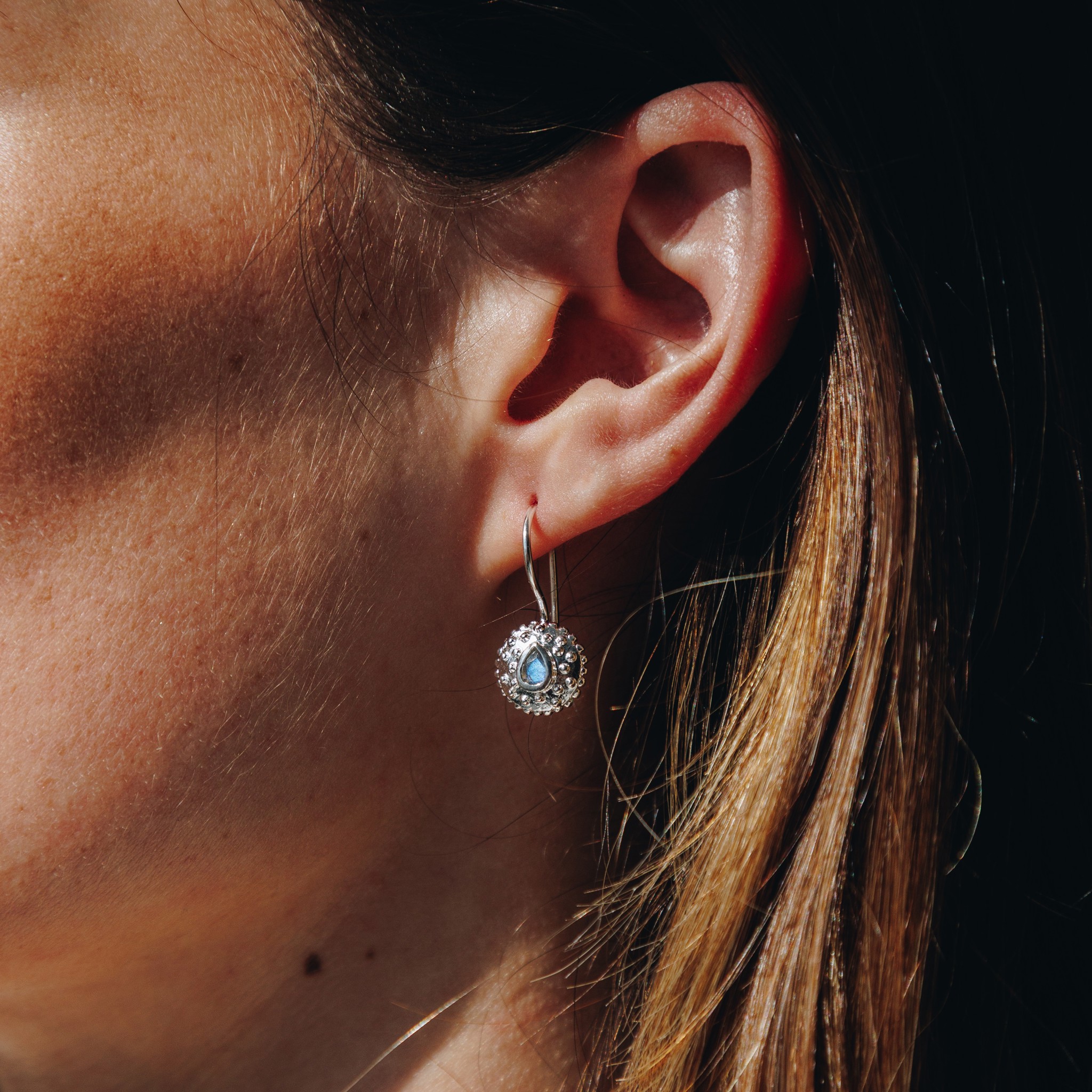 Bild von "Andalusian Drop". Labradorit. Ohrringe. Silber 925