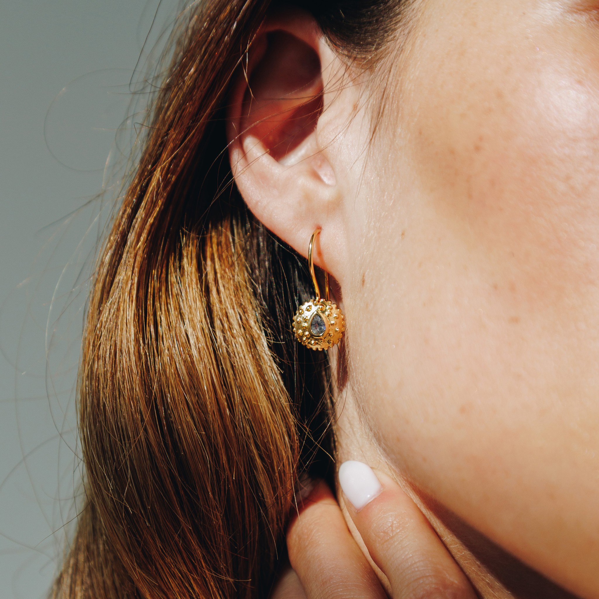 Bild von "Andalusian Drop". Labradorit. Ohrringe. Silber 925-Vergoldet