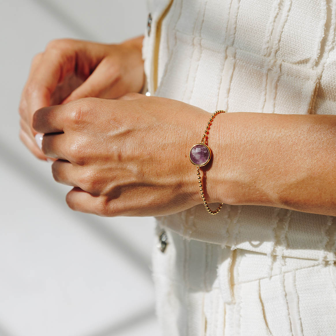 Bild von "Paris at night". Amethyst Armband, Messing-Vergoldet