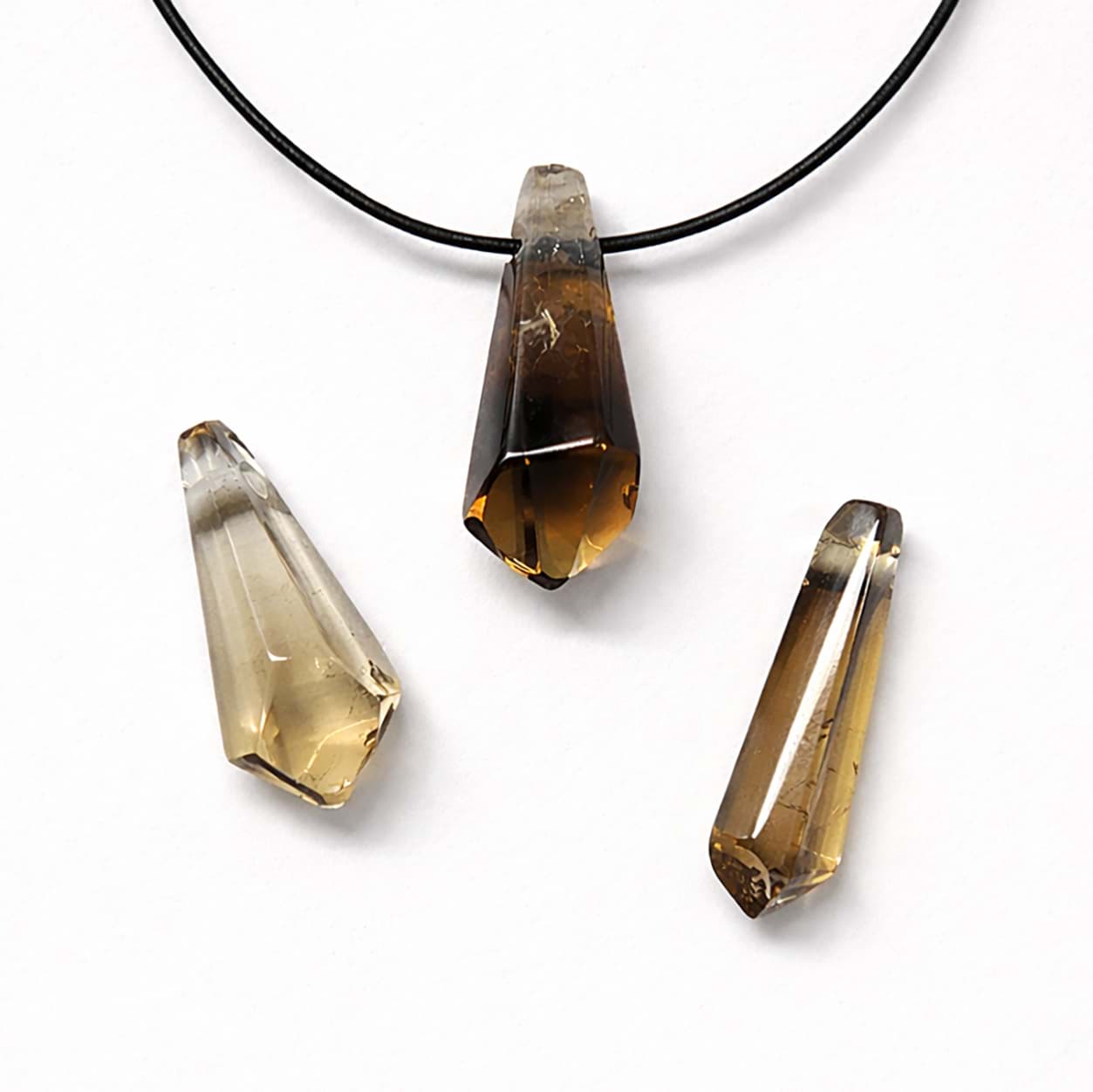 Natur Citrin polierte Spitze 22-32mm mit 3mm Loch Anhänger