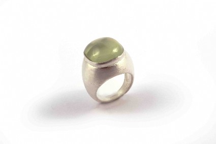 Bild von Prehnit 17mm Cabochon Rechteck Ring, Silber 925
